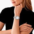 Michael Kors Michael Kors Sage MK4807,  сша женские часы на браслете нержавеющая сталь боковой вид