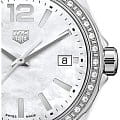 TAG Heuer TAG Heuer Formula 1 WBJ131A.FC8255 , наручные женские часы фото под углом