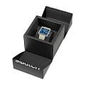 Swatch SO34T700 мужские часы застежка крупным планом