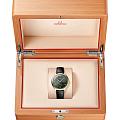 Omega Omega De Ville Prestige 434.53.41.21.10.001, de ville швейцария мужские часы на браслете кожаный боковой вид