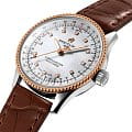 Breitling Breitling Navitimer Automatic 35 U17395211A1P1 , наручные женские часы фото под углом