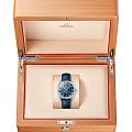 Omega Omega Constellation Globemaster 130.33.39.21.03.001 Globemaster наручные мужские часы фото под углом.