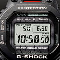 Casio Casio G-Shock GMW-B5000TVA-1 электронные мужские часы часы крупный план черный циферблата
