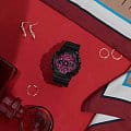 Casio GMA-S120RB-1ADR женские часы застежка крупным планом
