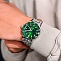 Oris Oris Aquis 01 733 7730 4157-07 8 24 05PEB мужские часы зеленый циферблат на запястье